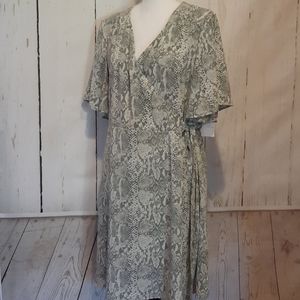 NWT Time &True Faux Wrap Dress Shirt Snakeskin L
